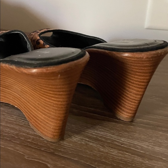 Apt 9 Slip On Sandals Size 9 Animal Print Black Brown Peep Toe Coquettecore Sexy - Picture 4 of 10